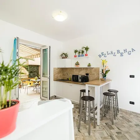 Guest house Bell'albenga 2*
